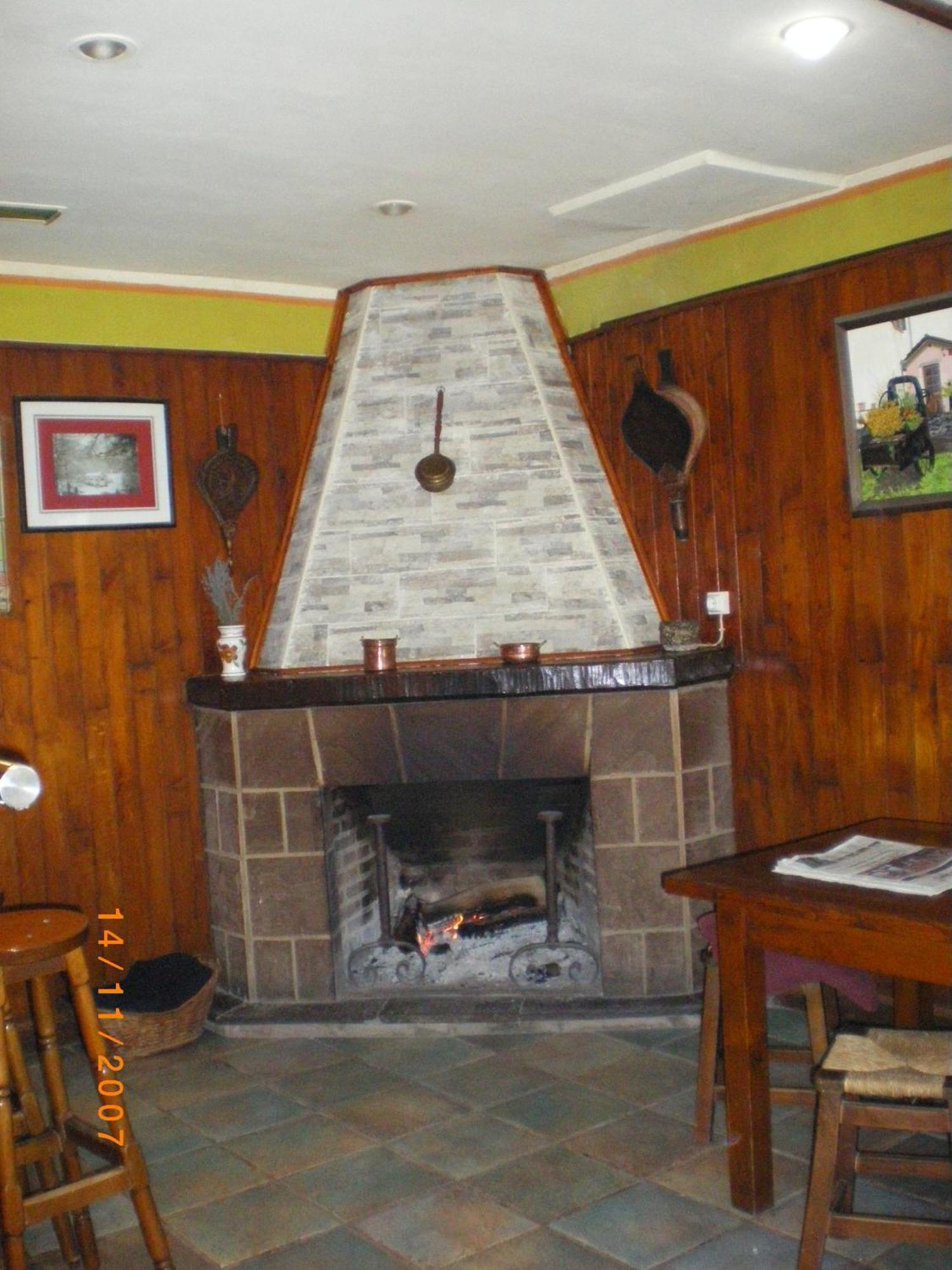 Hostal Venta San Blas Almándoz Buitenkant foto