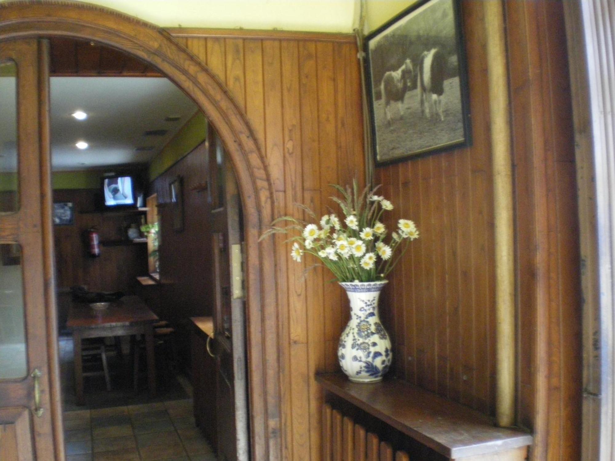 Hostal Venta San Blas Almándoz Buitenkant foto